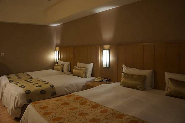 DSC09304-1024.jpg DSC09304-1024.jpg