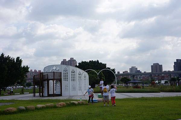 DSC00105-1024.jpg DSC00105-1024.jpg