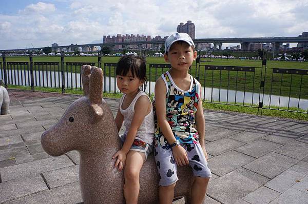 DSC00131-1024.jpg DSC00131-1024.jpg