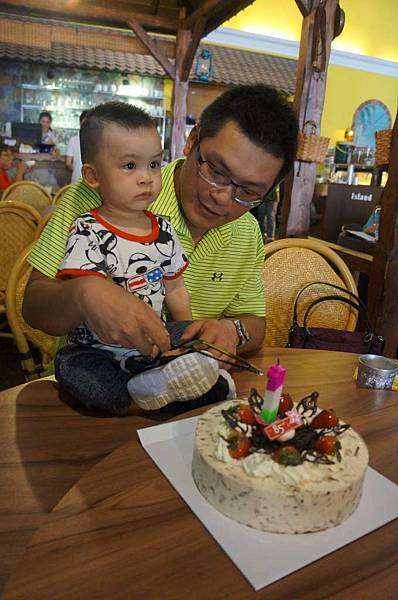 DSC00794-1024.jpg DSC00794-1024.jpg