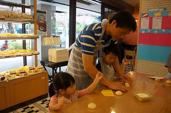 DSC00230-1024.jpg DSC00230-1024.jpg