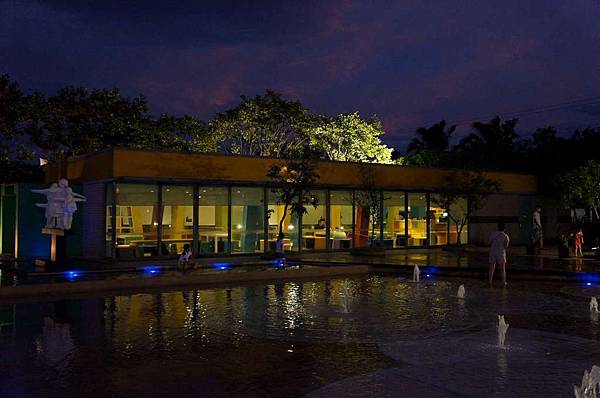 DSC00594-1024.jpg DSC00594-1024.jpg