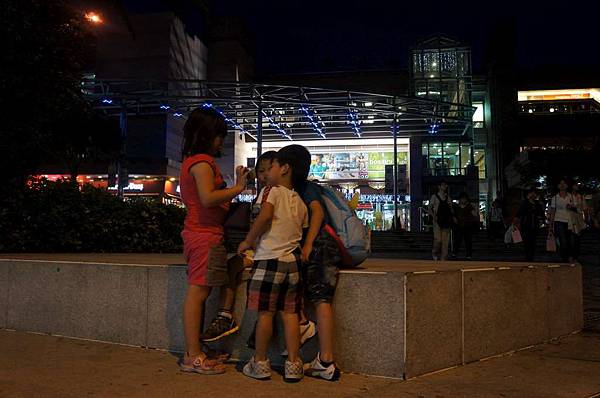 DSC05038-1024.jpg DSC05038-1024.jpg