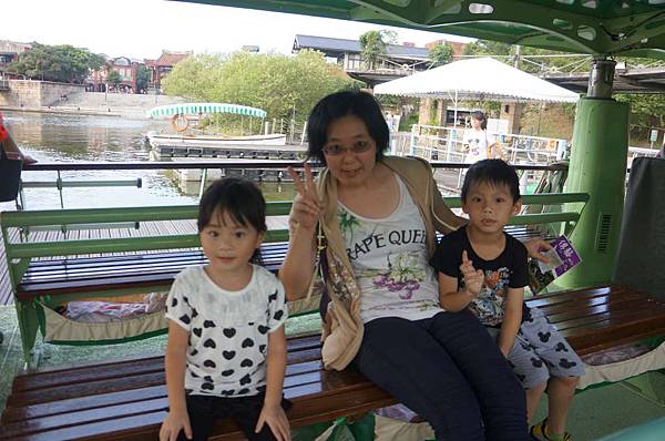 DSC00925-1024.jpg DSC00925-1024.jpg