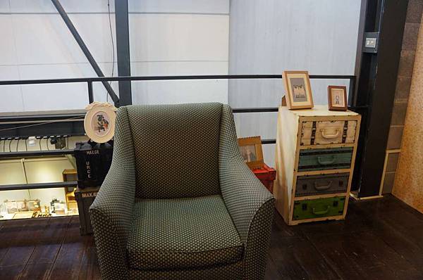 DSC01702-1024.jpg DSC01702-1024.jpg