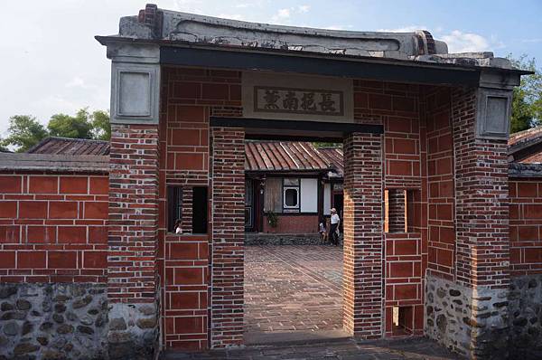 DSC01775-1024.jpg DSC01775-1024.jpg