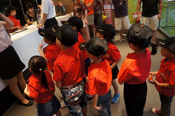 DSC02065-1024.jpg DSC02065-1024.jpg