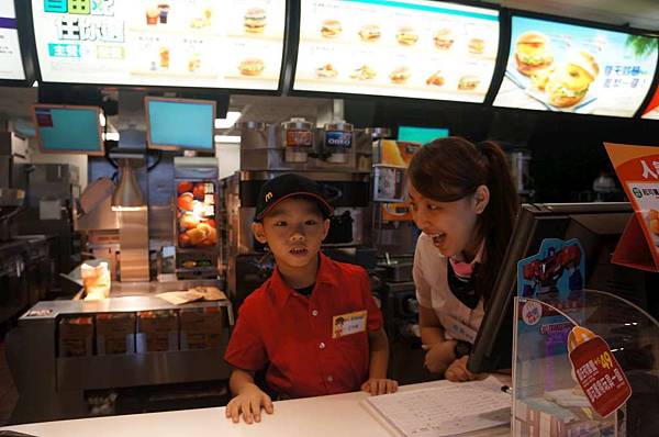 DSC02107-1024.jpg DSC02107-1024.jpg