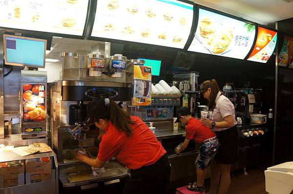 DSC02118-1024.jpg DSC02118-1024.jpg