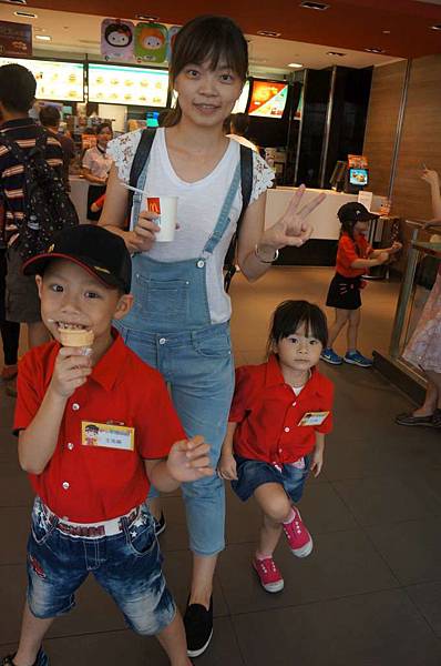 DSC02123-1024.jpg DSC02123-1024.jpg