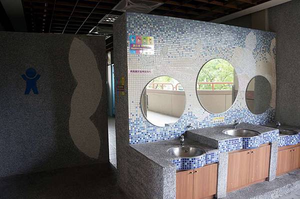 DSC02451-1024.jpg DSC02451-1024.jpg