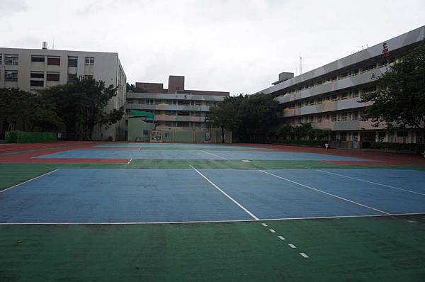 DSC02460-1024.jpg DSC02460-1024.jpg