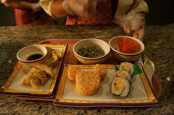 DSC05881-1024.jpg DSC05881-1024.jpg