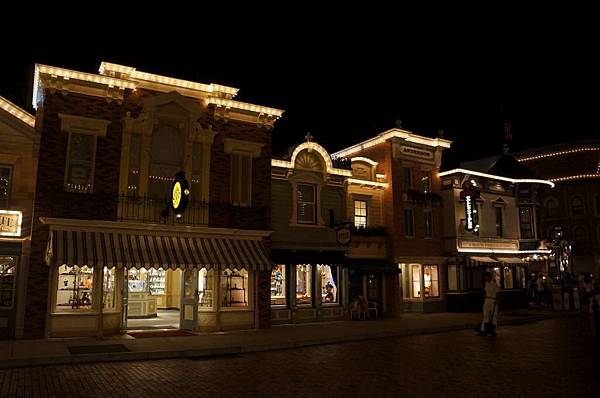 DSC06325-1024.jpg DSC06325-1024.jpg