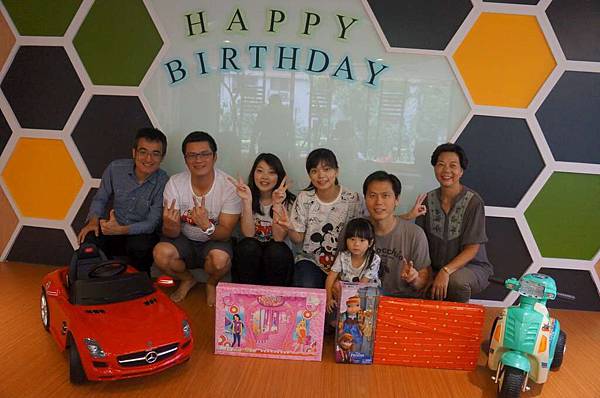 DSC04104-1024.jpg DSC04104-1024.jpg