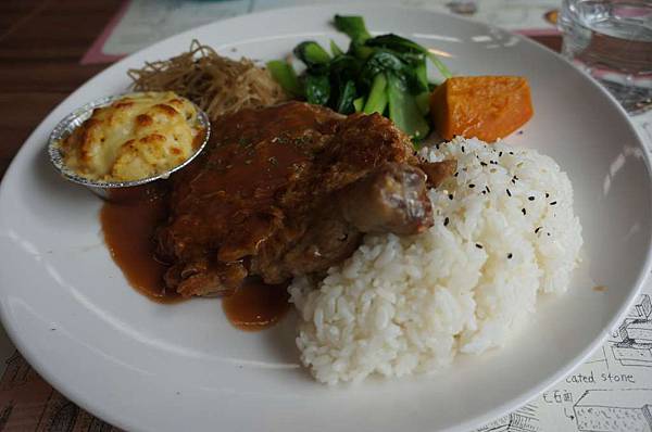 DSC04444-1024.jpg DSC04444-1024.jpg