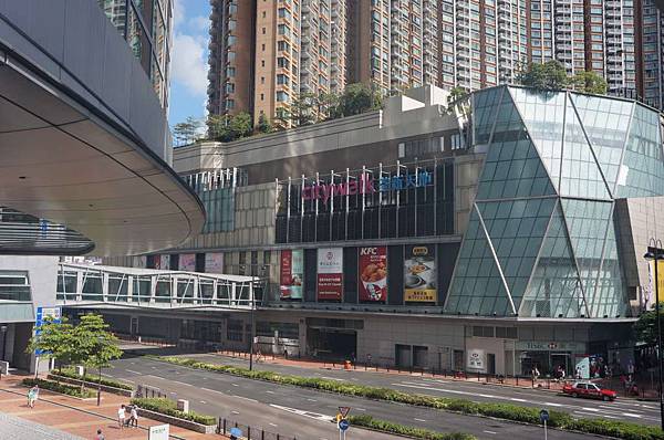 DSC06404-1024.jpg DSC06404-1024.jpg