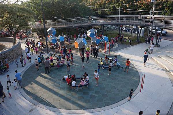 DSC05012-1024.jpg DSC05012-1024.jpg