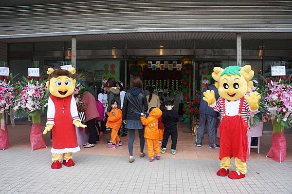 DSC06184-1024.jpg DSC06184-1024.jpg