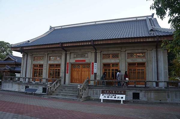 DSC06504-1024.jpg DSC06504-1024.jpg