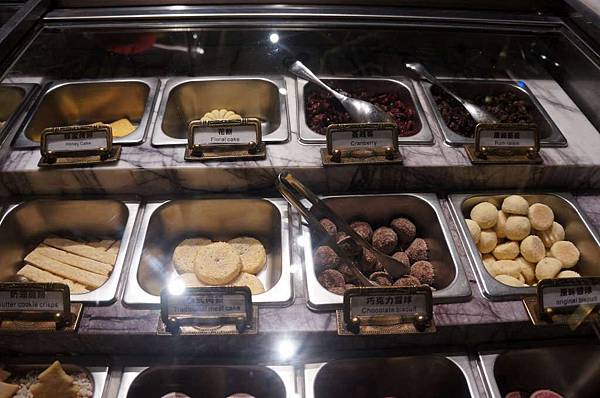 DSC06706-1024.jpg DSC06706-1024.jpg