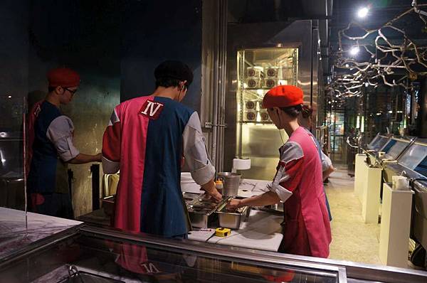 DSC06708-1024.jpg DSC06708-1024.jpg