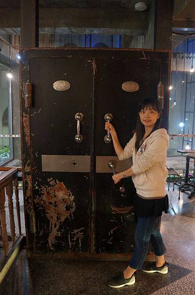 DSC06732-1024.jpg DSC06732-1024.jpg