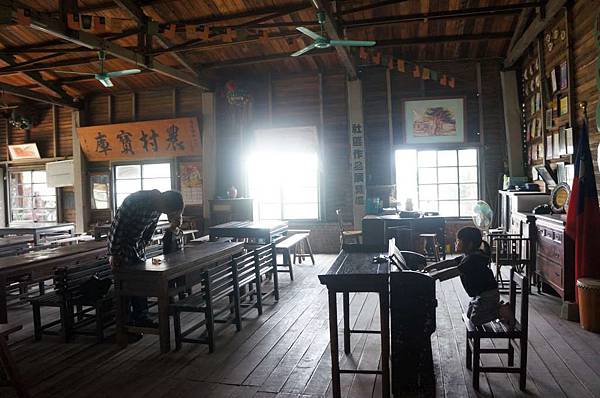 DSC06847-1024.jpg DSC06847-1024.jpg