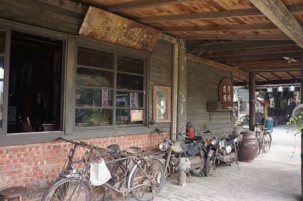 DSC06881-1024.jpg DSC06881-1024.jpg