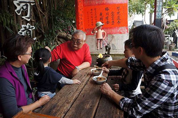 DSC07050-1024.jpg DSC07050-1024.jpg