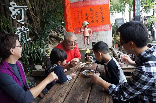 DSC07049-1024.jpg DSC07049-1024.jpg