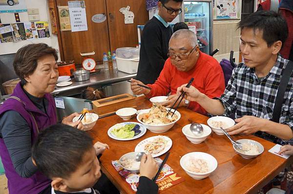 DSC07235-1024.jpg DSC07235-1024.jpg