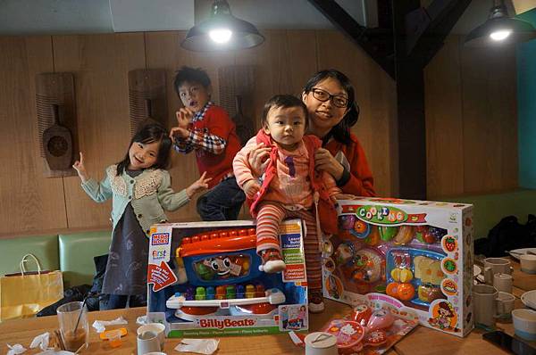 DSC07974-1024.jpg DSC07974-1024.jpg