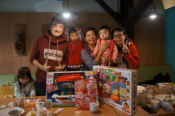 DSC07977-1024.jpg DSC07977-1024.jpg