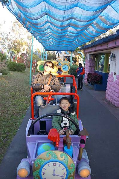 DSC01008-1024.jpg DSC01008-1024.jpg