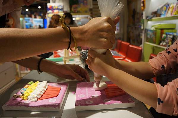 DSC02476-1024.jpg DSC02476-1024.jpg