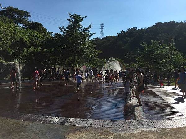 IMG_1663-1024.jpg IMG_1663-1024.jpg