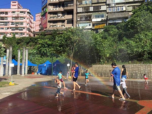 IMG_1665-1024.jpg IMG_1665-1024.jpg