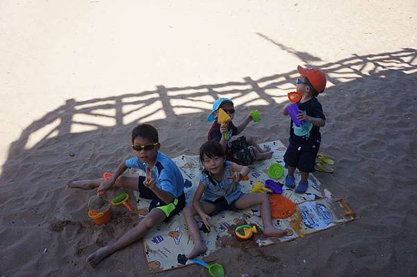 DSC02203-1024.jpg DSC02203-1024.jpg