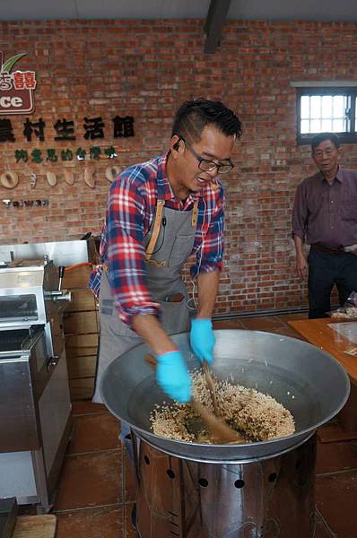 DSC04370-1024.jpg DSC04370-1024.jpg