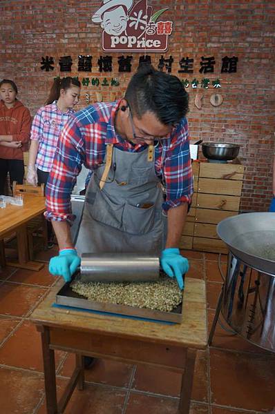 DSC04384-1024.jpg DSC04384-1024.jpg