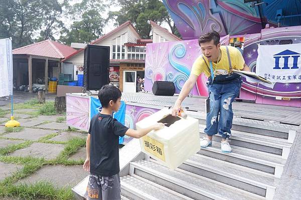 DSC06483-1024.jpg DSC06483-1024.jpg