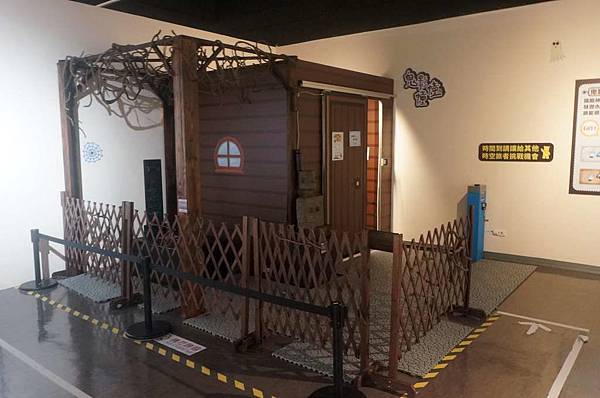 DSC06083-1024.jpg DSC06083-1024.jpg