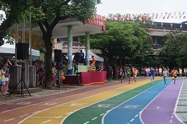 DSC07880-1024.jpg DSC07880-1024.jpg