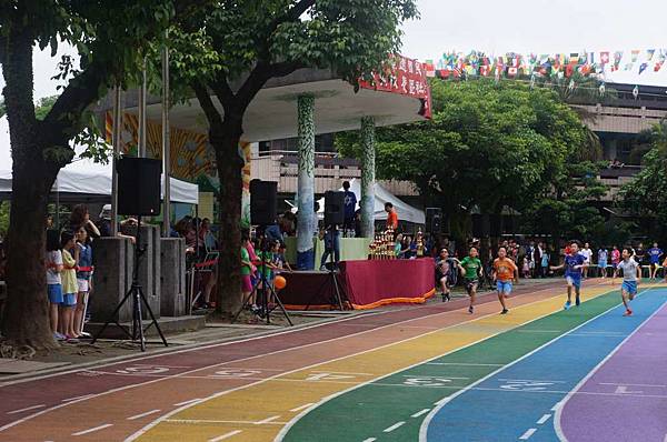 DSC07883-1024.jpg DSC07883-1024.jpg