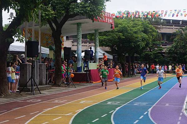 DSC07888-1024.jpg DSC07888-1024.jpg