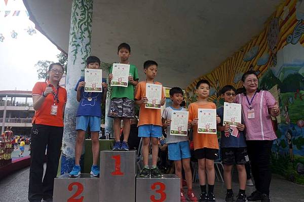 DSC07929-1024.jpg DSC07929-1024.jpg