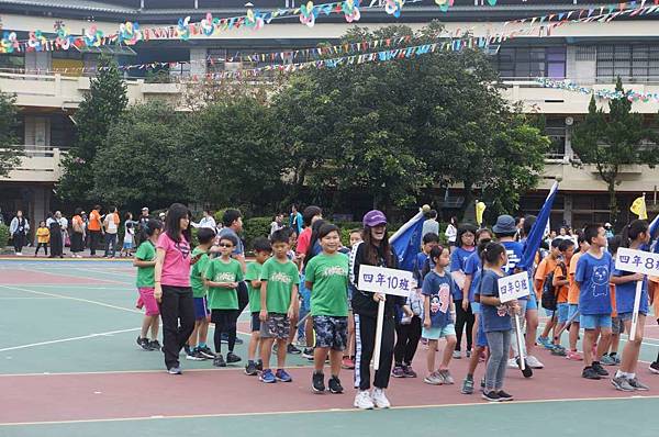 DSC08016-1024.jpg DSC08016-1024.jpg