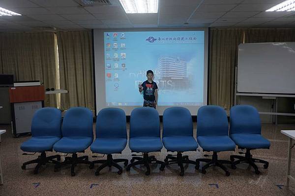 DSC05242-1024.jpg DSC05242-1024.jpg