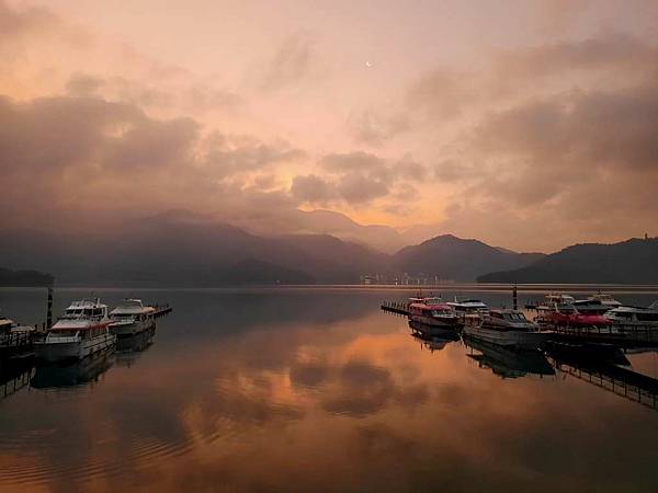 1140126-1朝霧之晨